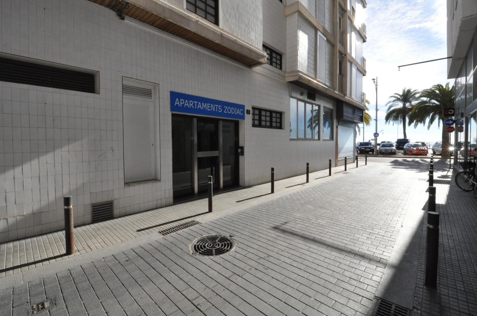 יורט דה מאר Apartamentos Zodiac מראה חיצוני תמונה