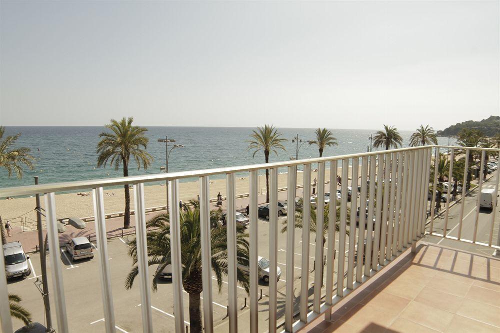 יורט דה מאר Apartamentos Zodiac מראה חיצוני תמונה