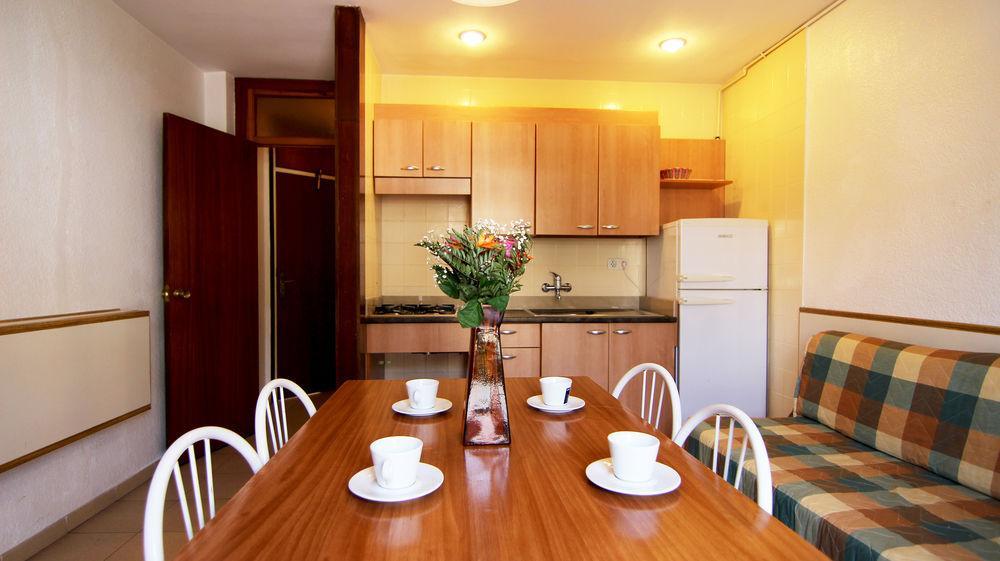 יורט דה מאר Apartamentos Zodiac מראה חיצוני תמונה