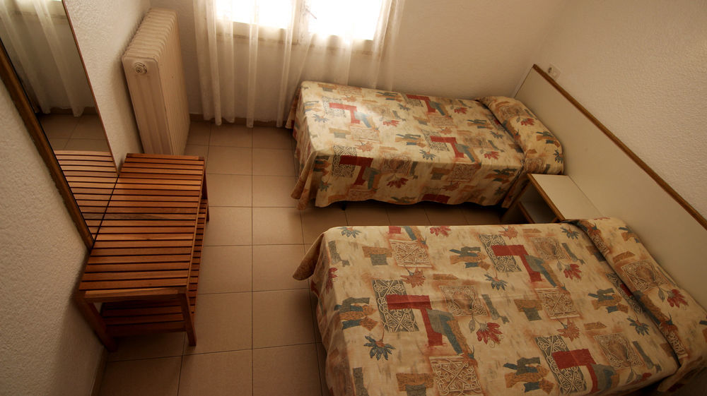 יורט דה מאר Apartamentos Zodiac מראה חיצוני תמונה