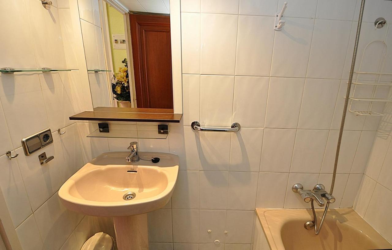 יורט דה מאר Apartamentos Zodiac מראה חיצוני תמונה