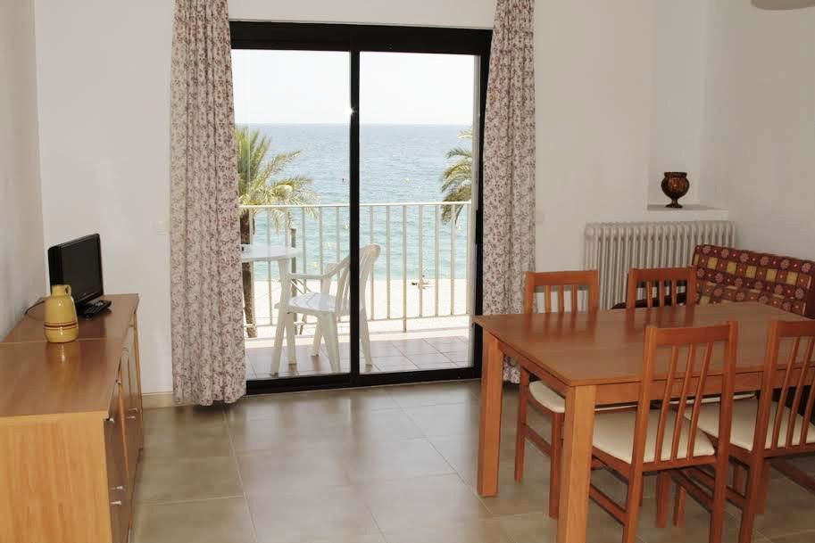 יורט דה מאר Apartamentos Zodiac מראה חיצוני תמונה
