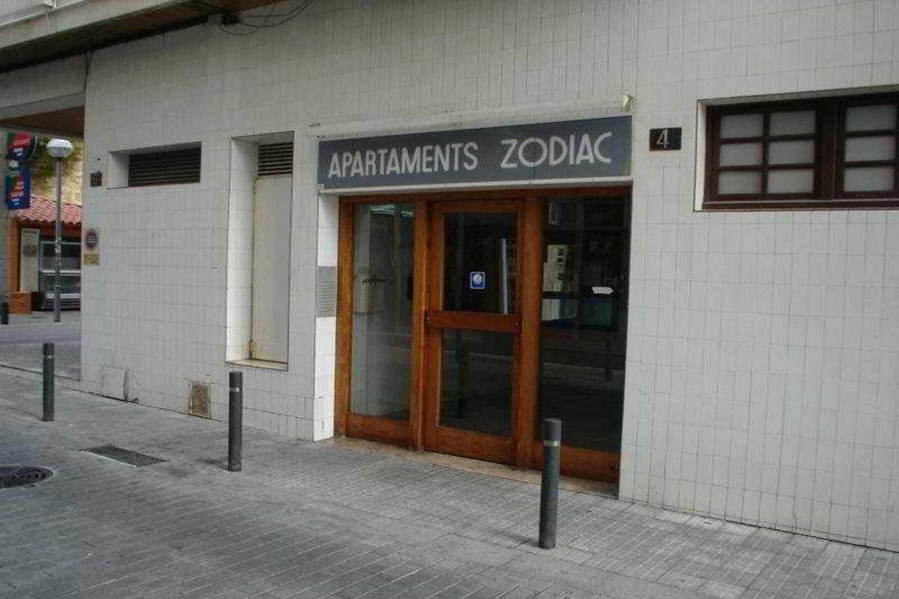 יורט דה מאר Apartamentos Zodiac מראה חיצוני תמונה